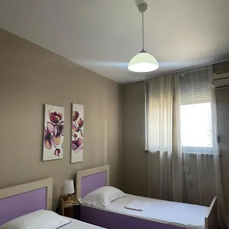 Turdiu Center Apartman *